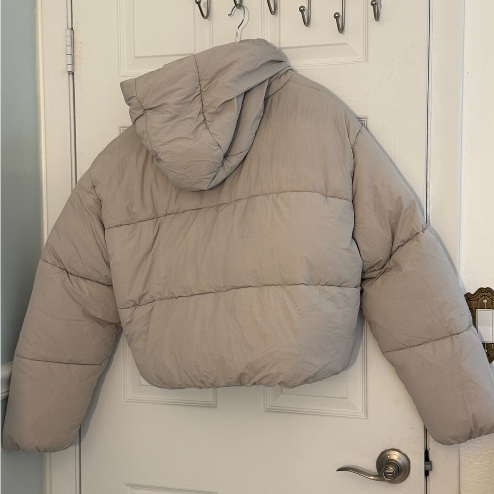 Zara Women's Light Beige Puffer Jacket with hood NWT - Picture 5 of 16